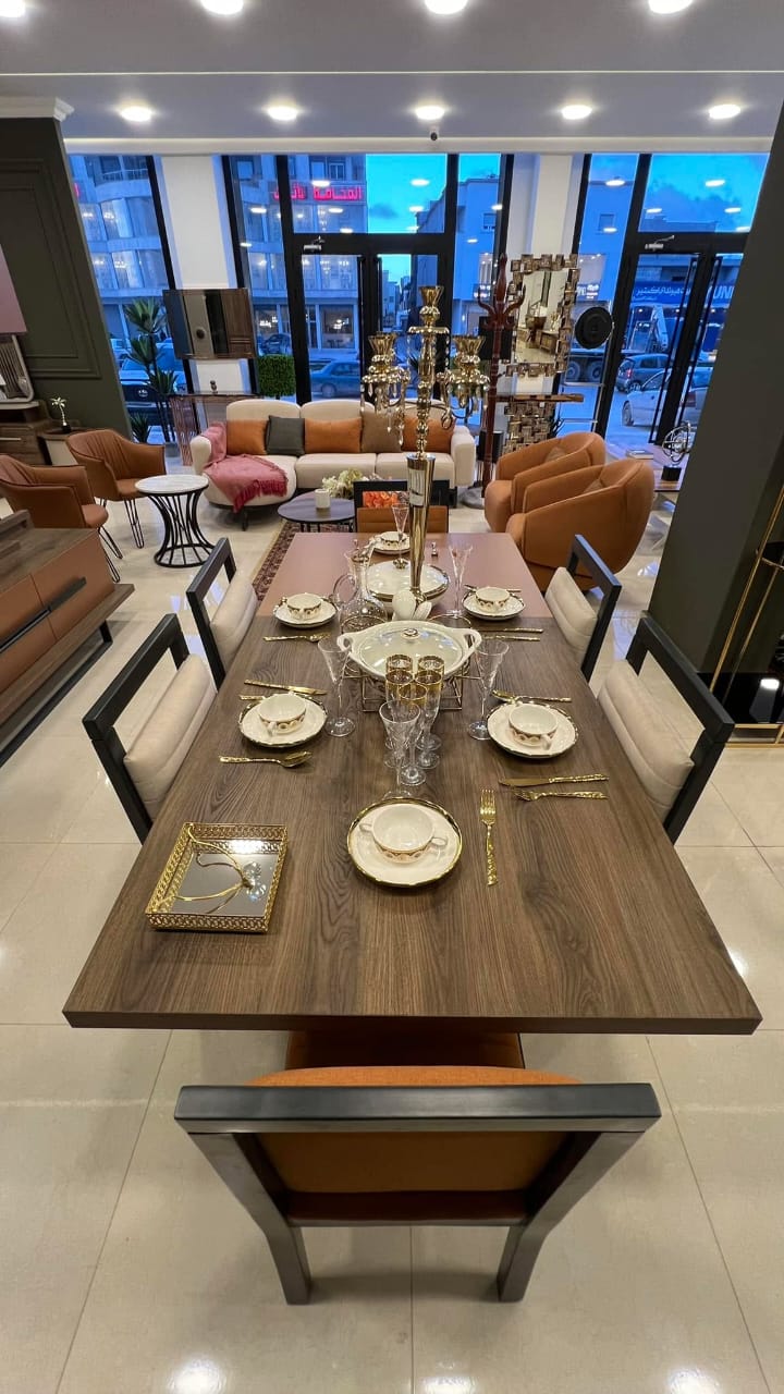 طاولات طعام